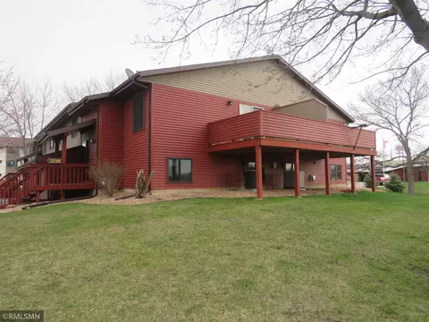 2104 9th St E, Glencoe, MN 55336 photo 3