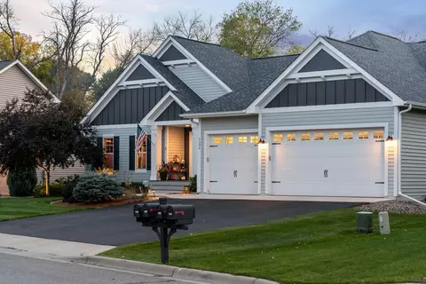 7586 Aspen Cv S, Cottage Grove, MN 55016