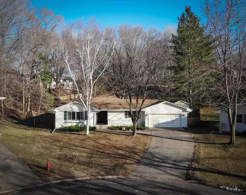 3109 W 85th St, Bloomington, MN 55431