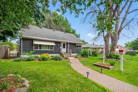 908 16th Ave N, South Saint Paul, MN 55075