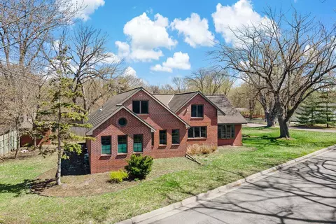 7965 Riverview Ter NE, Fridley, MN 55432