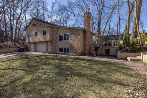 5905 Goldenrod Ln N, Plymouth, MN 55442