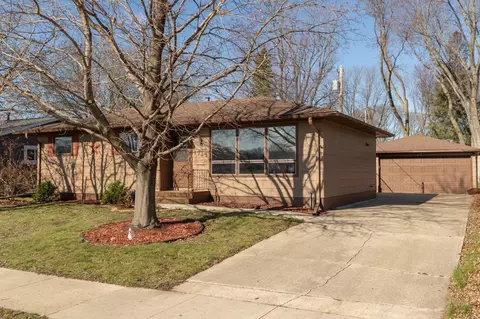 1715 21st Ave NW, Rochester, MN 55901