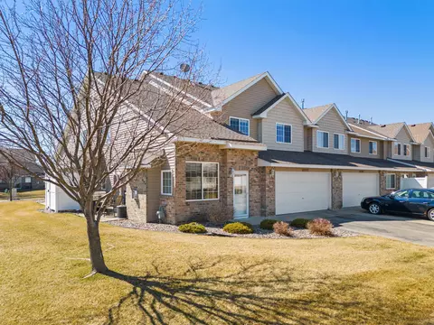 17533 Gillette Way #10076, Lakeville, MN 55044