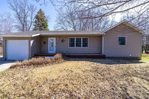 103 Stephen Dr SE, Fertile, MN 56540