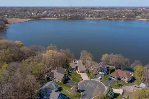 2609 Grove Ln, Mound, MN 55364