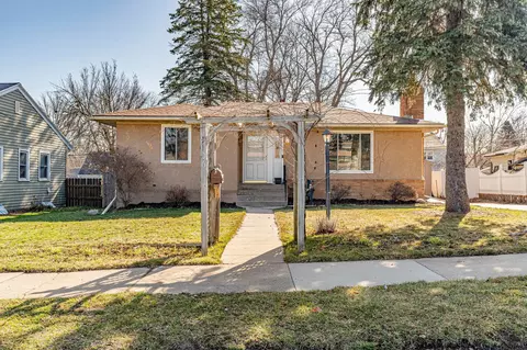 1106 10th Ave NW, Rochester, MN 55901