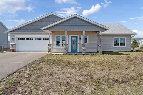 441 Ladd Ln, Osceola, WI 54020