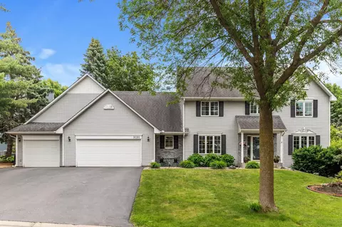 9291 Hillside Trl S, Cottage Grove, MN 55016