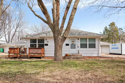309 Washington Ave S, Hopkins, MN 55343