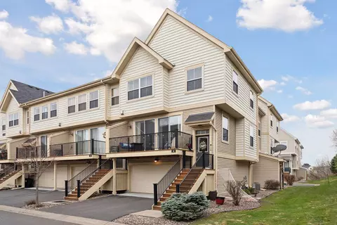 4615 Victor Path #8, Hugo, MN 55038