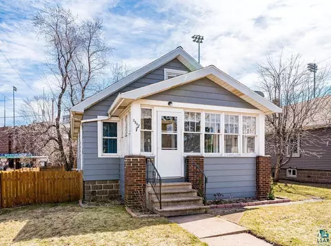 3502 W 2nd St, Duluth, MN 55807