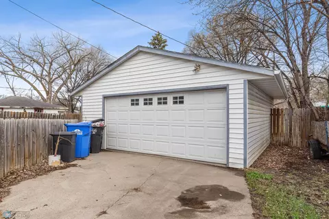 1623 9th Ave S, Fargo, ND 58103 photo 3