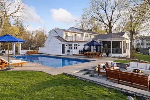 Exterior - 18202 Shavers Lake Dr, Deephaven, MN 55391 photo 6 of 16