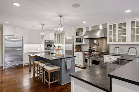 Kitchen - 18202 Shavers Lake Dr, Deephaven, MN 55391 photo 5 of 7