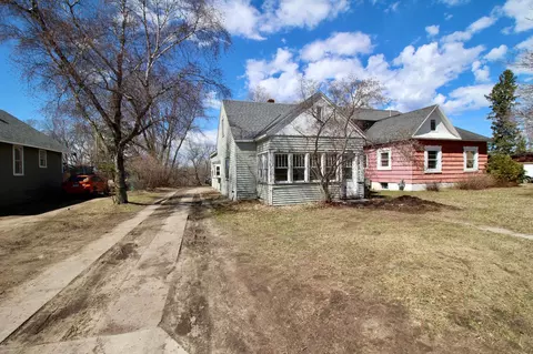 1006 S 6th St, Brainerd, MN 56401