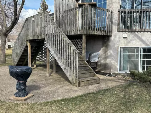 2202 10th Ave SE, Willmar, MN 56201 photo 6