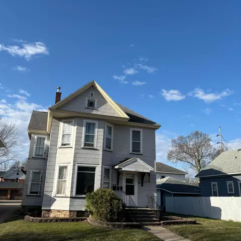 409 E 4th St, Winona, MN 55987