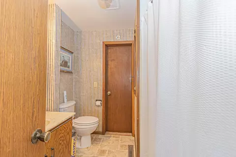 Bath - 11828 300th St, Eagle Bend, MN 56446 photo 4 of 4