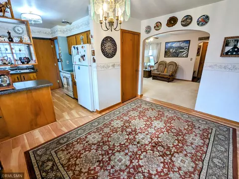 331 S 9th St, Bird Island, MN 55310 photo 8