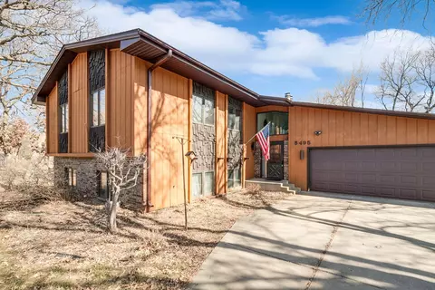 5495 W Danube Rd, Fridley, MN 55432