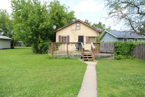 905 9th St, International Falls, MN 56649
