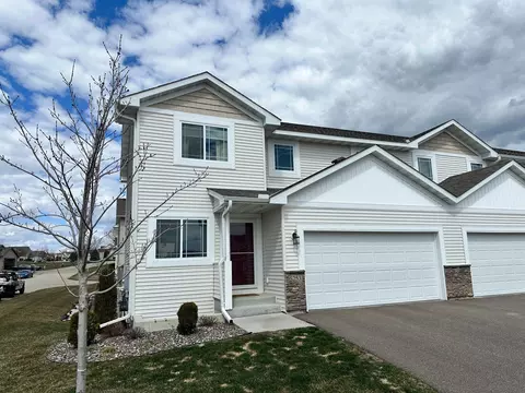 5253 Foxfield Dr NW, Rochester, MN 55901