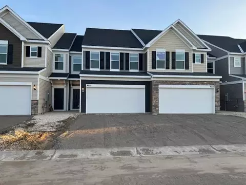 4815 Airlake Dr, Woodbury, MN 55129