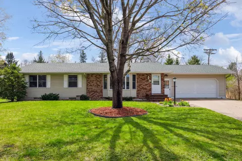 960 Hazel St, River Falls, WI 54022
