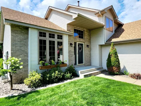 11329 Tilbury Ln N, Champlin, MN 55316 photo 3