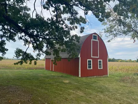 8934 85th Ave, Milaca, MN 56353 photo 5