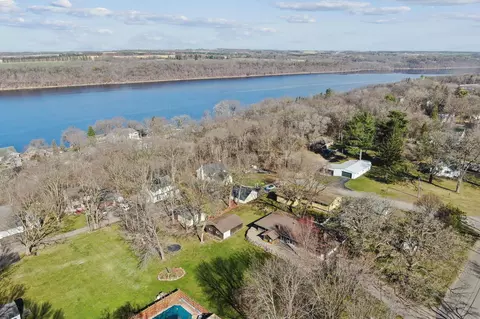 525 Pearl St, Prescott, WI 54021