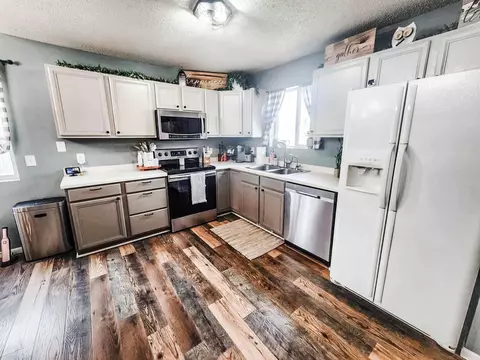2806 Clara St, Brainerd, MN 56401 photo 4