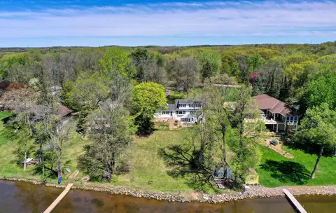 9003 N Shore Trl N, Forest Lake, MN 55025
