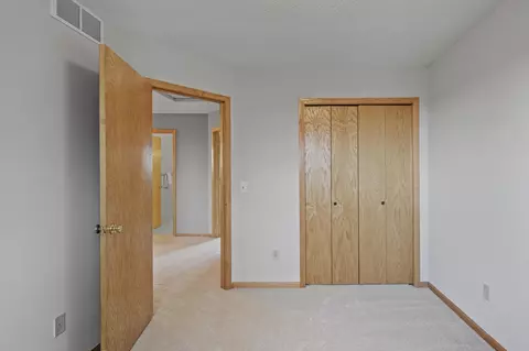 Bedroom - 27975 Thomas Ave, Webster, MN 55088 photo 2 of 2