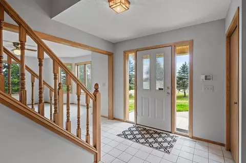 Entry Way - 27975 Thomas Ave, Webster, MN 55088 photo 2 of 7