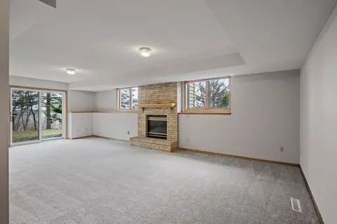 Living - 27975 Thomas Ave, Webster, MN 55088 photo 7 of 11