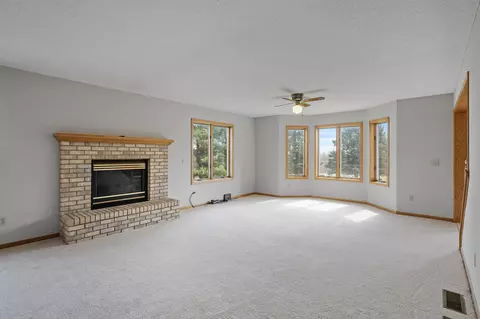 Living - 27975 Thomas Ave, Webster, MN 55088 photo 5 of 11