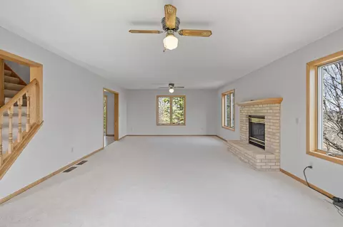Living - 27975 Thomas Ave, Webster, MN 55088 photo 10 of 11