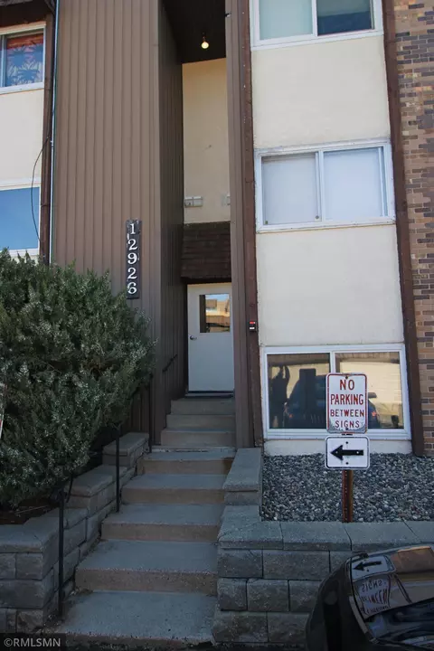 12926 Nicollet Ave #201, Burnsville, MN 55337