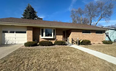 726 Grant Ave, North Mankato, MN 56003