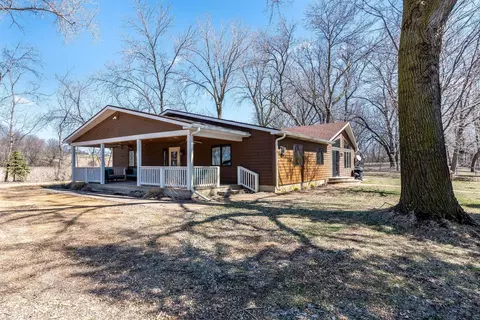 22011 Oriole Rd, Madison Lake, MN 56063
