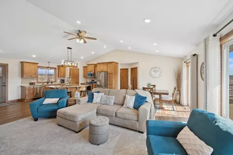 Living - 7205 63rd St NW, Maple Lake, MN 55358 photo 3 of 5