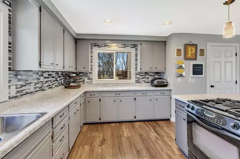 Kitchen - 440 8th Ave N, Cold Spring, MN 56320 photo 6 of 6