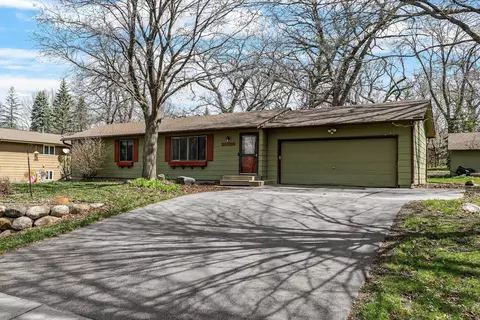 20898 Ixonia Ave, Lakeville, MN 55044