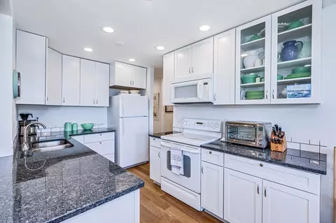 6201 Saint Croix Trl N #126, Oak Park Heights, MN 55082