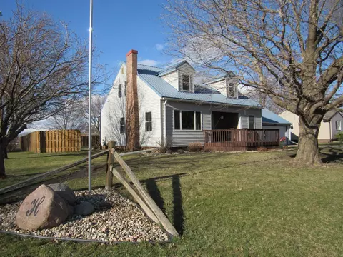 408 4th St, Fulda, MN 56131