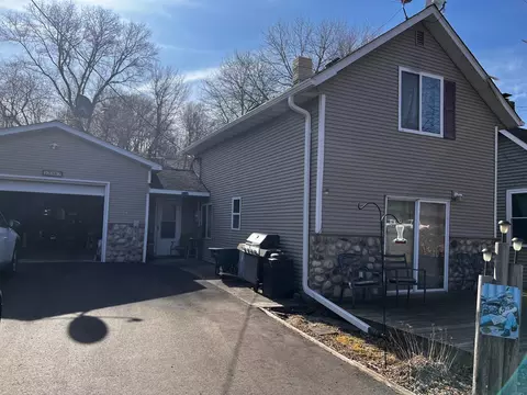 23387 Union Trl, Belle Plaine, MN 56011