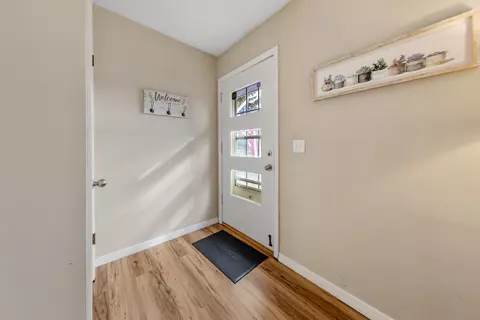 Entry Way - 8626 14th Ave S, Bloomington, MN 55425 photo 1 of 1