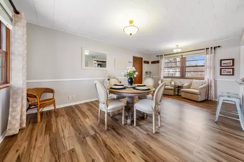 Dining - 8626 14th Ave S, Bloomington, MN 55425 photo 1 of 3